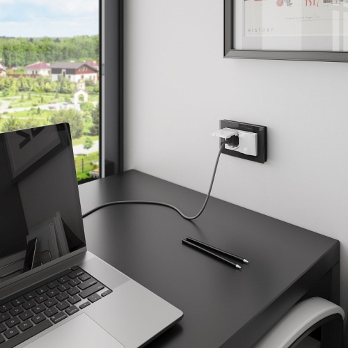 Розетка двойная влагозащищенная с заземлением и со шторками с крышкой Werkel белый W1172201 в Нижнем Новгороде фото 2