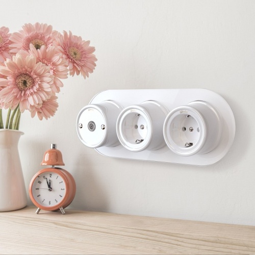 Рамка на 3 поста Werkel Ретро (белый) W0035101 в Нижнем Новгороде фото 3