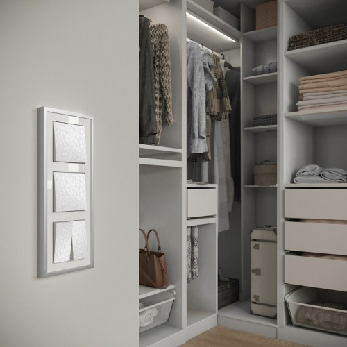 Рамка на 3 поста Werkel Baguette белый/серебро W0032850 в Нижнем Новгороде фото 3