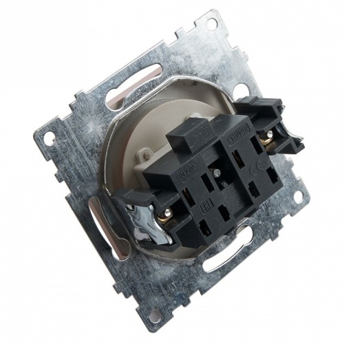 Розетка с заземлением и со шторкой, без рамки Stekker Катрин 39596 в Нижнем Новгороде фото 3