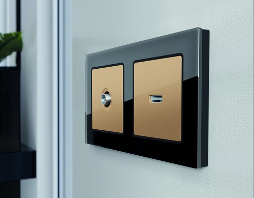 Накладка для розетки HDMI Ambrella Volt ALFA AP6140 в Нижнем Новгороде фото 2