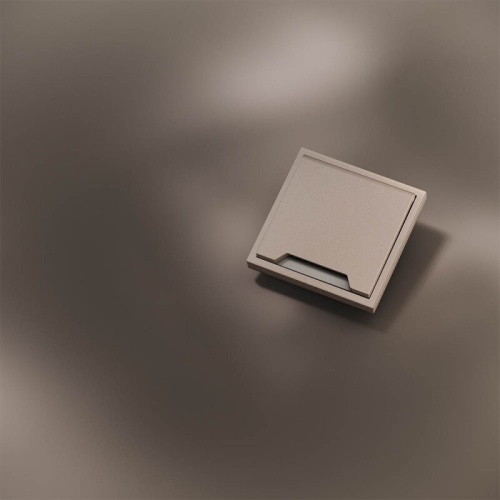 Накладка для розетки с заземлением и со шторками с крышкой Voltum S70 METAL VLSM000810 в Нижнем Новгороде фото 7