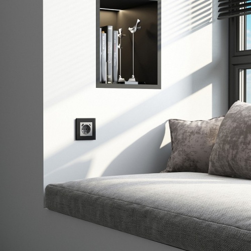 Рамка на 1 пост Werkel Senso (черный, стекло soft-touch) W0013108 в Нижнем Новгороде фото 2