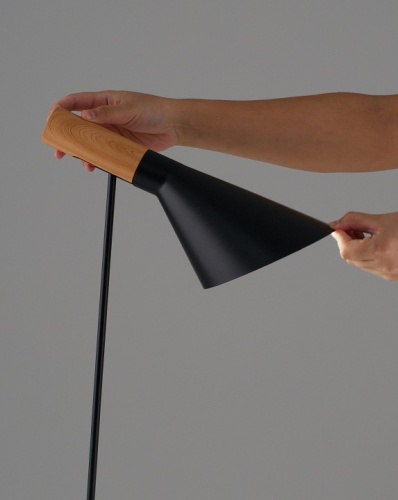 Настольная лампа офисная Moderli Turin V11333-1T в Нижнем Новгороде фото 4