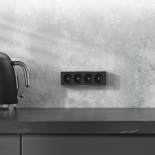 Розетка четверная с заземлением и со шторками Werkel Gallant W5072258 в Нижнем Новгороде фото 6