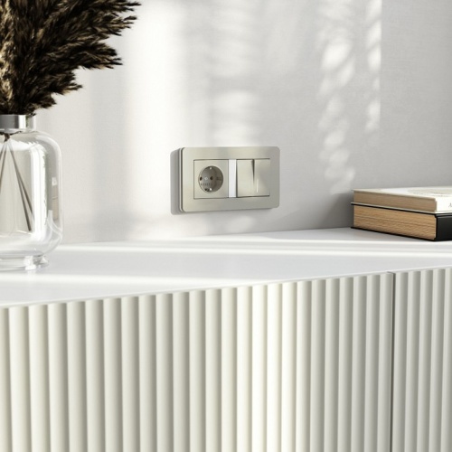 Выключатель проходной двухклавишный с подсветкой без рамки Werkel дымчатый W1222104 в Нижнем Новгороде фото 2