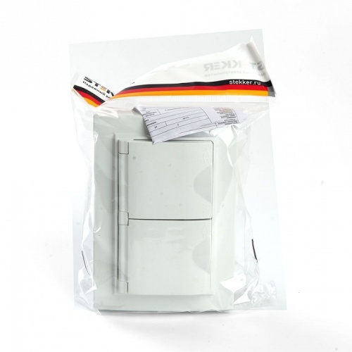 Розетка двойная с заземлением и со шторками, с крышкой Stekker Эрна 49139 в Нижнем Новгороде фото 3