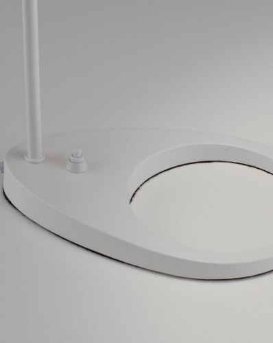 Настольная лампа офисная Moderli Turin V11335-1T в Нижнем Новгороде фото 3