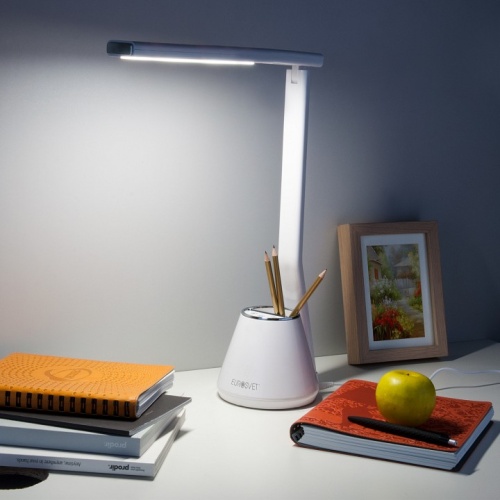 Настольная лампа офисная Eurosvet Office 80421/1 белый 8W в Брянске фото 3
