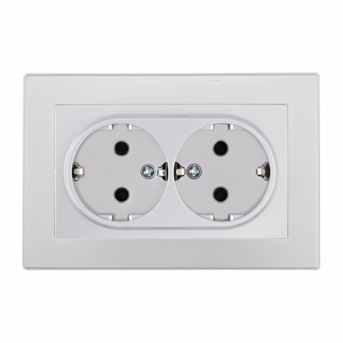 Розетка двойная с заземлением и со шторкой Arte Milano SET06-2 SET06-double-40-2 silver в Нижнем Новгороде