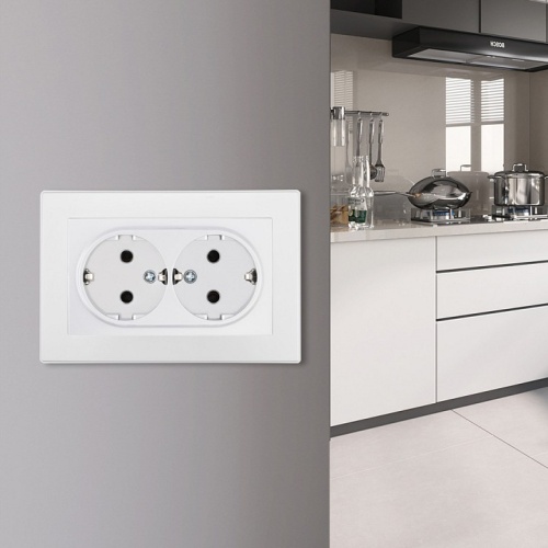 Розетка двойная с заземлением и со шторкой Arte Milano SET06-2 SET06-double-40-2 white в Нижнем Новгороде фото 2