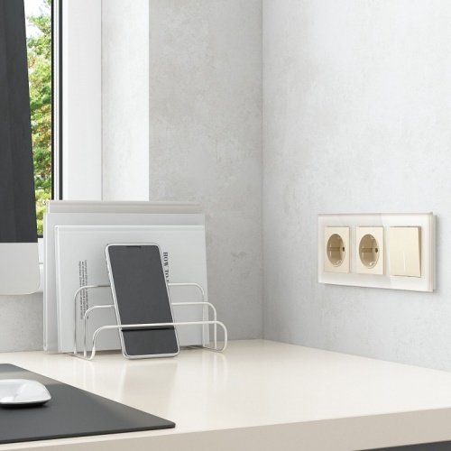 Выключатель одноклавишный с подсветкой без рамки Werkel айвори матовый W1110162 в Нижнем Новгороде фото 2