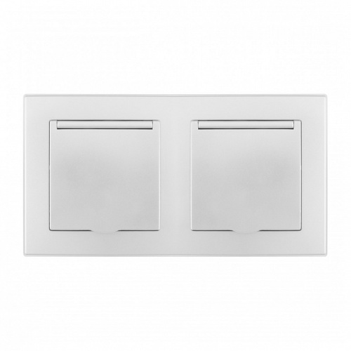 Розетка влагозащищенная с заземлением и со шторкой с крышкой Arte Milano SET06-2 SET06-2-41-1x2 silver в Нижнем Новгороде