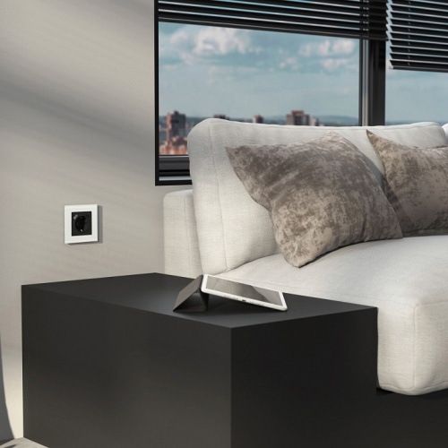 Рамка на 1 пост Werkel Senso (белый, стекло soft-touch) W0013101 в Нижнем Новгороде фото 2