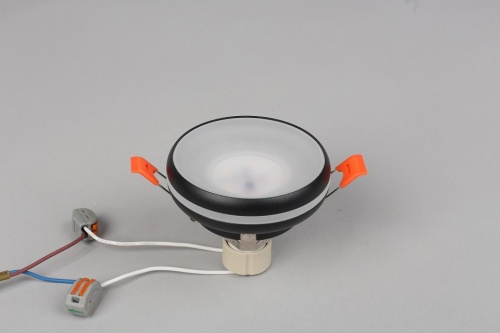 Встраиваемый светильник Omnilux Genova OML-102819-01 в Нижнем Новгороде фото 3